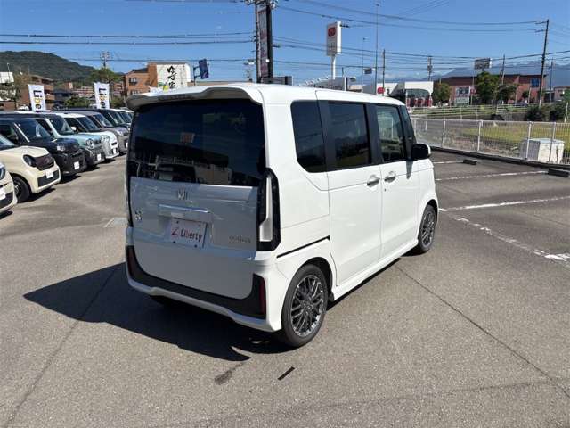ホンダ Ｎ　ＢＯＸ カスタム ６６０ ターボ R8年 (四国) 99
