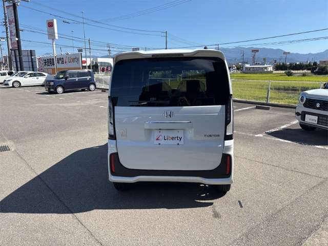 ホンダ Ｎ　ＢＯＸ カスタム ６６０ ターボ R8年 (四国) 99