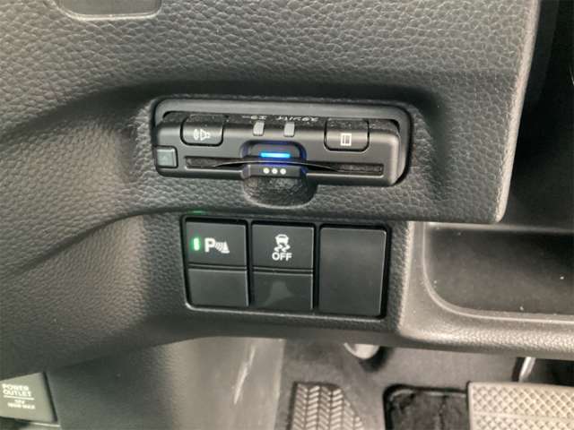 ホンダ Ｎ　ＢＯＸ カスタム ６６０ Ｌ R4年 (近畿) 99