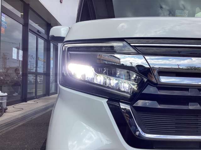 ホンダ Ｎ　ＢＯＸ カスタム ６６０ Ｌ R4年 (近畿) 99