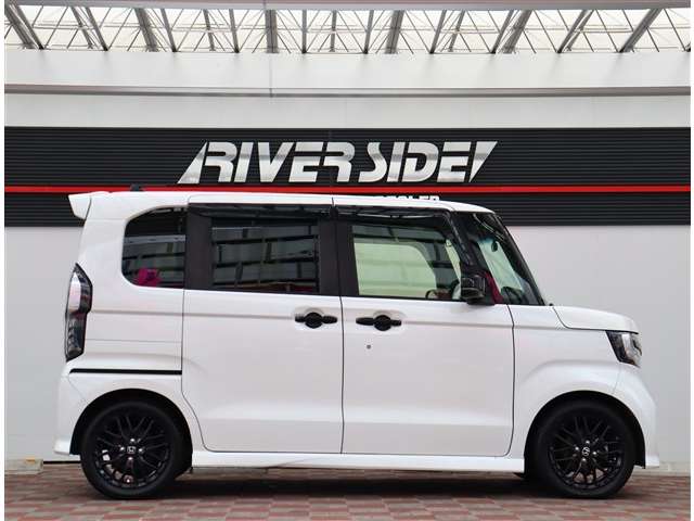 ホンダ Ｎ　ＢＯＸ カスタム ６６０ Ｌ ターボ スタイルプラス ブラック R5年 (関東) 99