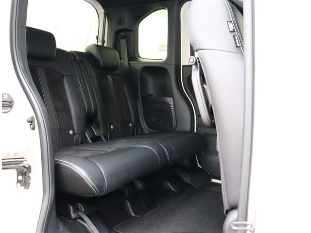 ホンダ Ｎ　ＢＯＸ カスタム ６６０ Ｌ ターボ スタイルプラス ブラック R5年 (関東) 99