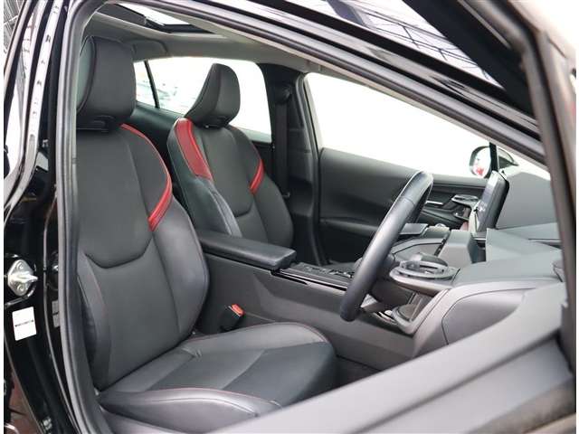 トヨタ プリウス ２．０ Ｚ R5年 (関東) 99