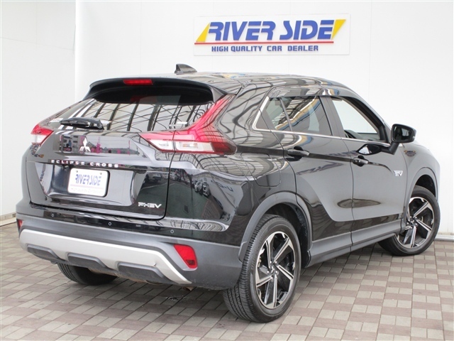 三菱 エクリプス　クロス　ＰＨＥＶ ＰＨＥＶ ２．４ Ｇ ４ＷＤ R3年 (関東) 99