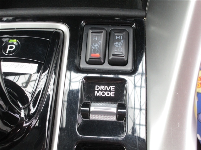 三菱 エクリプス　クロス　ＰＨＥＶ ＰＨＥＶ ２．４ Ｇ ４ＷＤ R3年 (関東) 99