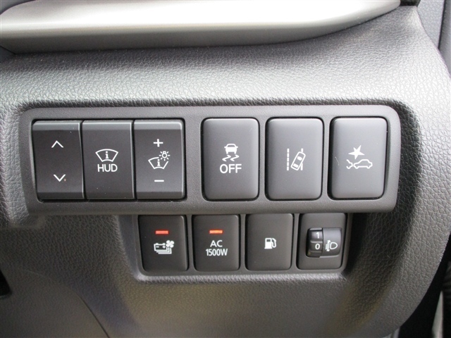 三菱 エクリプス　クロス　ＰＨＥＶ ＰＨＥＶ ２．４ Ｇ ４ＷＤ R3年 (関東) 99