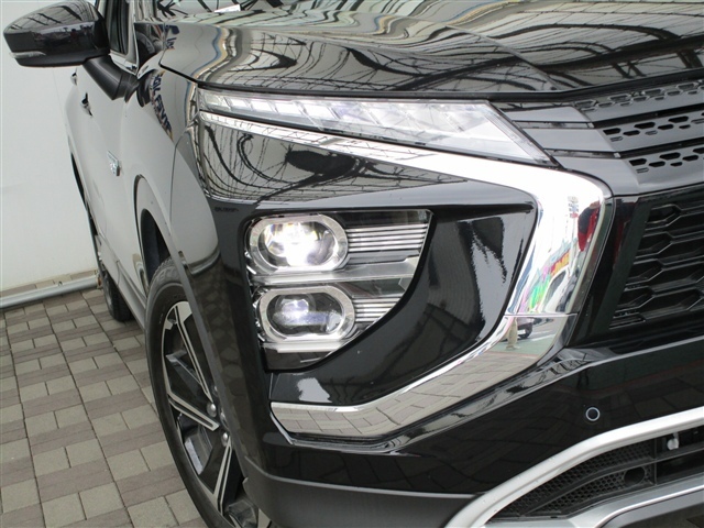 三菱 エクリプス　クロス　ＰＨＥＶ ＰＨＥＶ ２．４ Ｇ ４ＷＤ R3年 (関東) 99