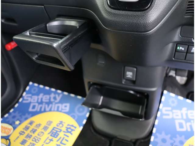 ホンダ Ｎ　ＢＯＸ カスタム ６６０ Ｌ ターボ R3年 (関東) 99