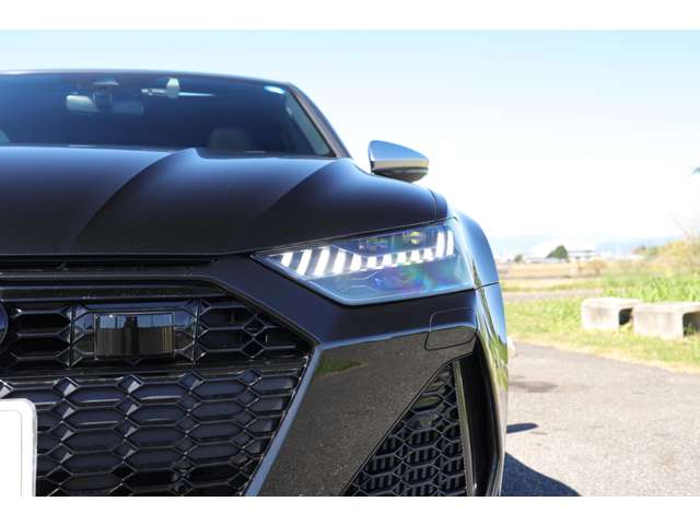アウディ ＲＳ７　スポーツバック エアサスペンション装着車 ４ＷＤ R3年 (東海) 99