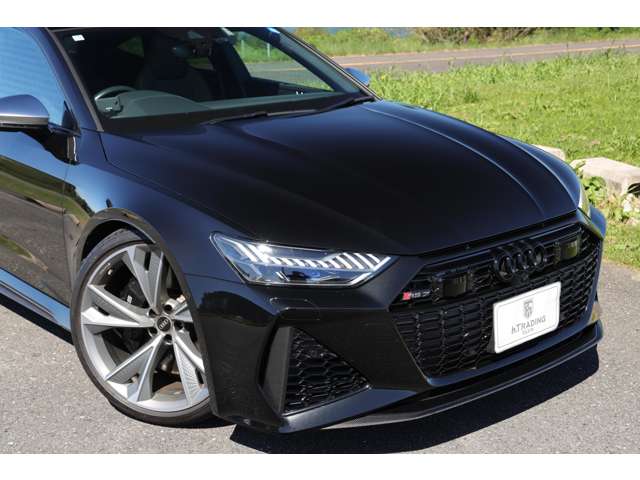 アウディ ＲＳ７　スポーツバック エアサスペンション装着車 ４ＷＤ R3年 (東海) 99