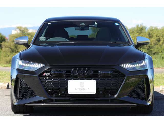 アウディ ＲＳ７　スポーツバック エアサスペンション装着車 ４ＷＤ R3年 (東海) 99