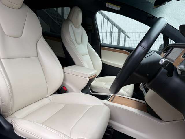テスラ モデルＸ ロングレンジプラス ＡＷＤ クリーム内装 R2年 (東海) 99