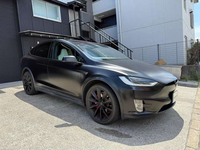 テスラ モデルＸ ＲＡＶＥＮ パフォーマンス ＡＷＤ 白内装 ６人乗リ R1年 (東海) 99