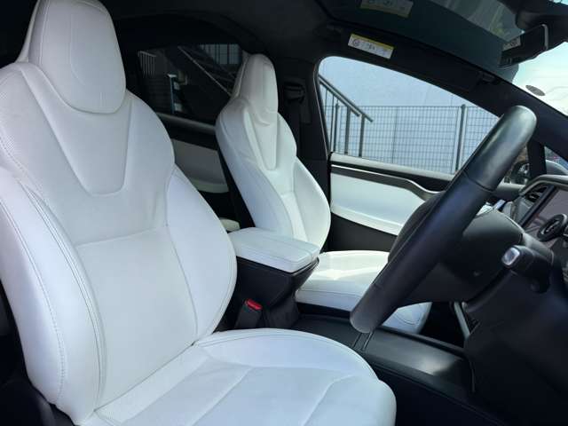 テスラ モデルＸ ＲＡＶＥＮ パフォーマンス ＡＷＤ 白内装 ６人乗リ R1年 (東海) 99