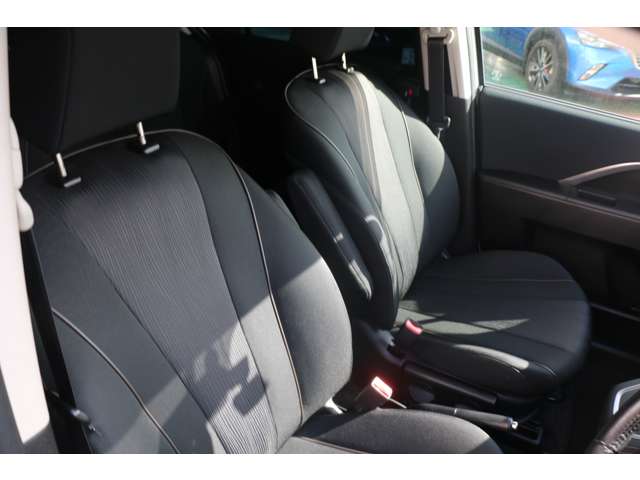 日産 ラフェスタ ２．０ Ｇ H26年 (関東) 99