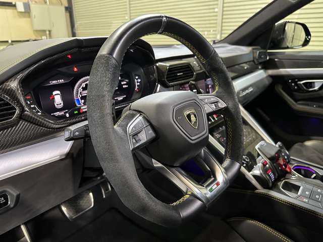 ランボルギーニ ウルス ４．０ ４ＷＤ R1年 (関東) 99