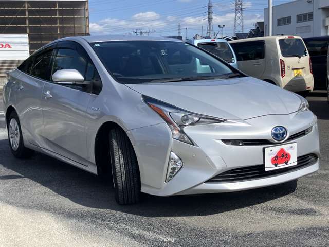 トヨタ プリウス １．８ Ｓ セーフティ プラス H29年 (関東) 99