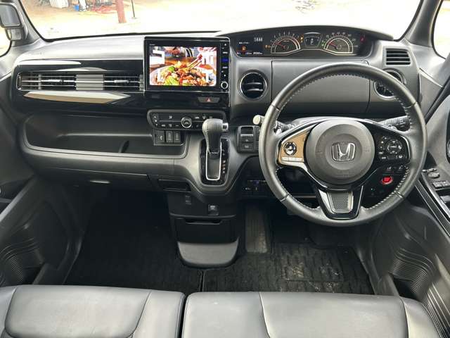 ホンダ Ｎ　ＢＯＸ カスタム ６６０ Ｌ ターボ R4年 (関東) 99