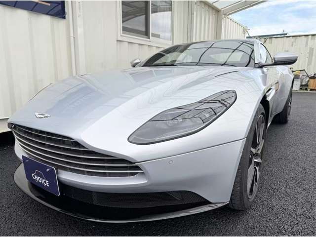 アストンマーティン ＤＢ１１ Ｖ８ R1年 (関東) 99