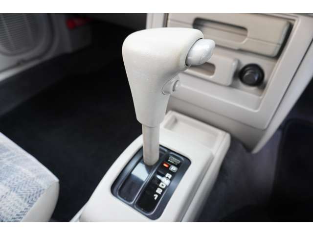 日産 ラシーン １．５ タイプＩＩ ４ＷＤ H7年 () 99