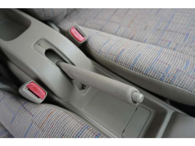 日産 ラシーン １．５ タイプＩＩ ４ＷＤ H9年 (関東) 99