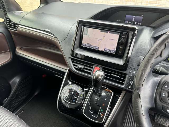 トヨタ エスクァイア ２．０ ＧＩ ４ＷＤ H28年 (関東) 99