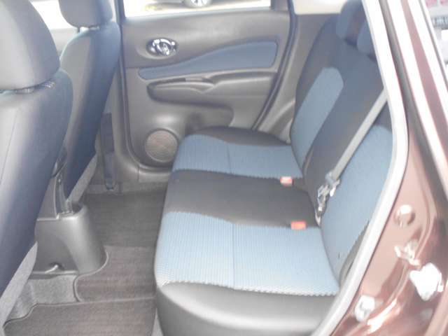 日産 ノート １．２ Ｘ ＤＩＧ－Ｓ H27年 () 99