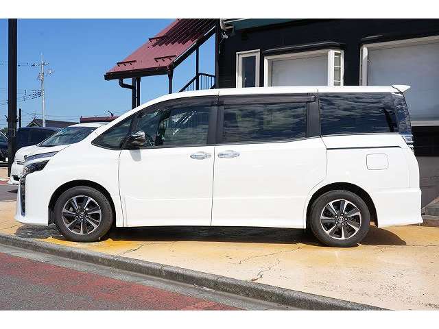 トヨタ ヴォクシー ２．０ ＺＳ 煌ＩＩＩ R3年 (関東) 99