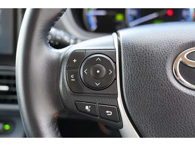 トヨタ ヴォクシー １．８ ハイブリッド ＺＳ H28年 (関東) 99