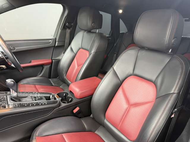 ポルシェ マカン ＰＤＫ ４ＷＤ R2年 (関東) 99