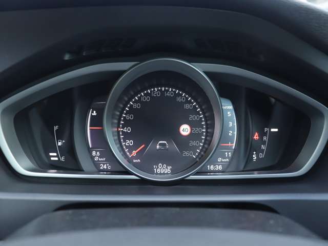 ボルボ Ｖ４０ Ｄ４ インスクリプション ディーゼルターボ H30年 (関東) 99