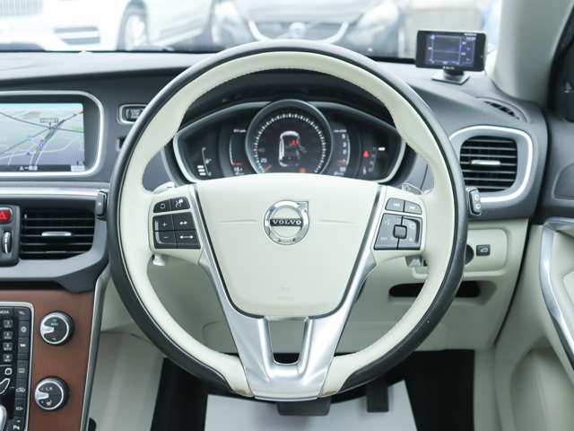 ボルボ Ｖ４０ Ｄ４ インスクリプション ディーゼルターボ H28年 (関東) 99