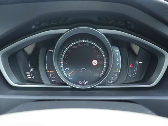 ボルボ Ｖ４０ Ｄ４ インスクリプション ディーゼルターボ H28年 (関東) 99