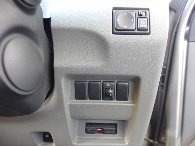 日産 ＮＶ３５０キャラバン ２．０ プレミアムＧＸ ロングボディ H27年 (東海) 99