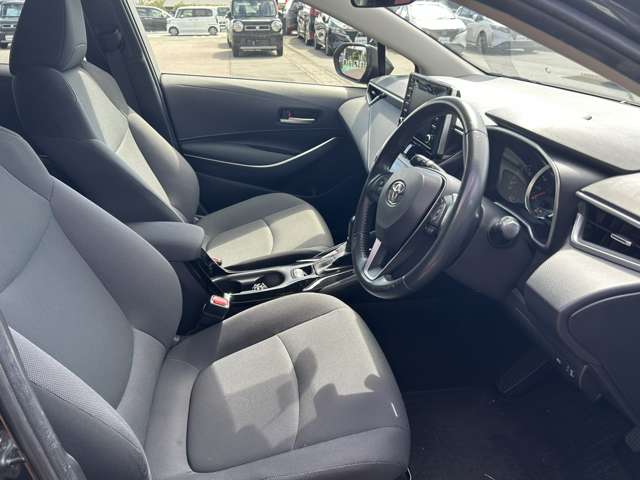 トヨタ カローラ　ツーリング １．８ Ｇ－Ｘ R3年 (東海) 99
