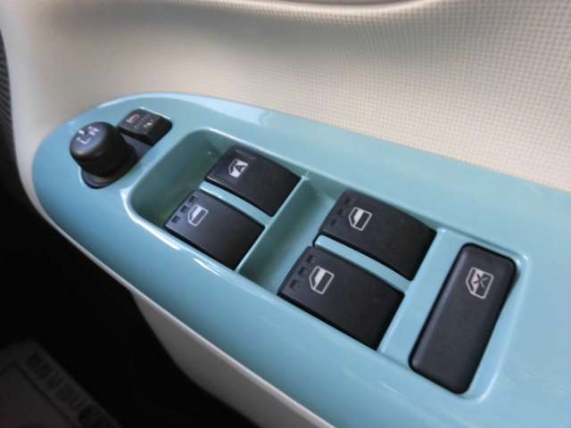 ダイハツ ムーヴ　キャンバス ６６０ Ｘ メイクアップ ＳＡＩＩ H28年 () 99