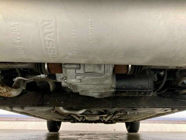 日産 キューブ １．５ １５Ｘ ＦＯＵＲ ４ＷＤ H25年 (北海道) 99