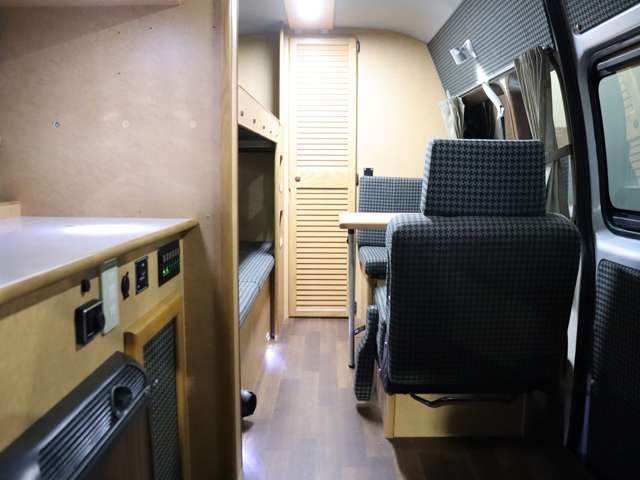 トヨタ ハイエースバン キャンピング R2年 (北海道) 99