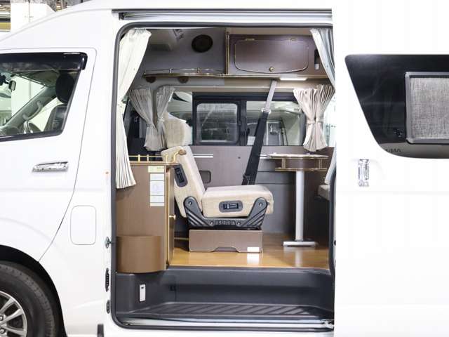 トヨタ ハイエースバン キャンピング H29年 (北海道) 99