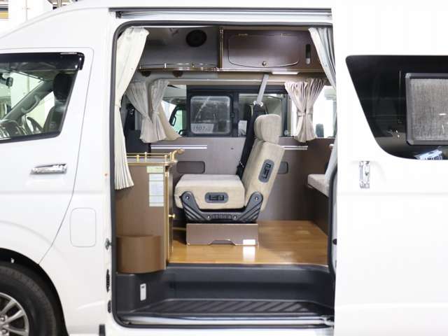 トヨタ ハイエースバン キャンピング H29年 (北海道) 99