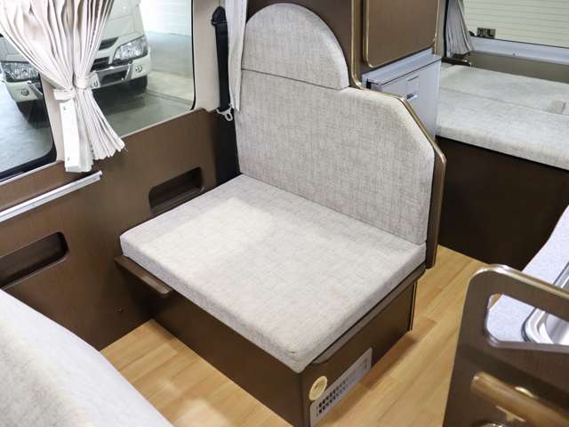 トヨタ ハイエースバン キャンピング H29年 (北海道) 99