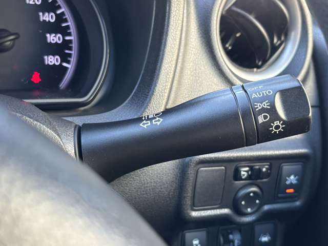 日産 ノート １．２ Ｘ ＦＯＵＲ ４ＷＤ H27年 (北海道) 99