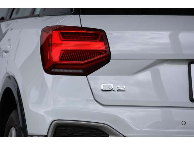 アウディ Ｑ２ ３５ ＴＦＳＩ アドバンスト R3年 (近畿) 99
