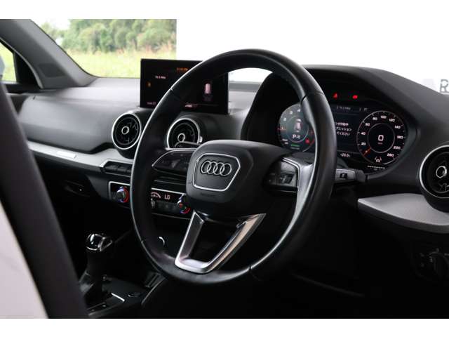 アウディ Ｑ２ ３５ ＴＦＳＩ アドバンスト R3年 (近畿) 99