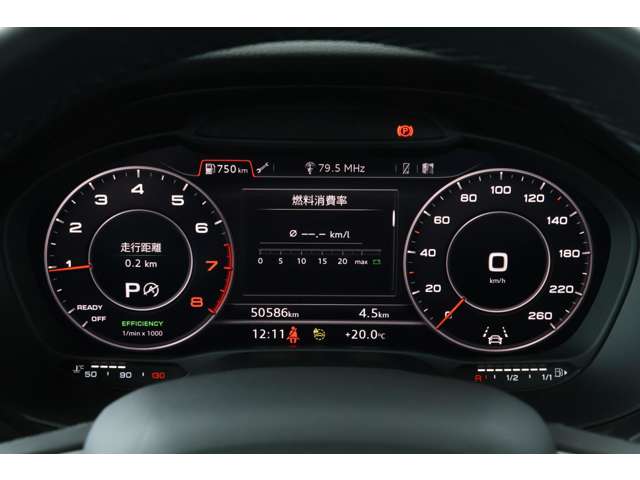 アウディ Ｑ２ ３５ ＴＦＳＩ アドバンスト R3年 (近畿) 99