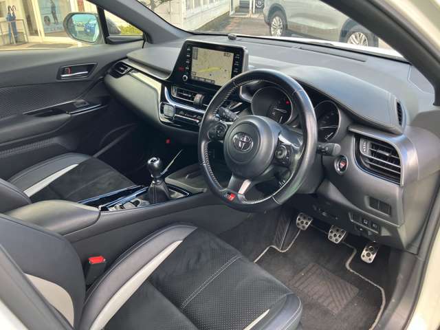 トヨタ Ｃ−ＨＲ １．２ Ｓ－Ｔ ＧＲ スポーツ R2年 (甲信越・北陸) 99