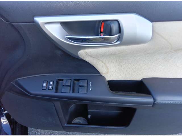 レクサス ＣＴ２００ｈ バージョンＣ H25年 (東北) 99
