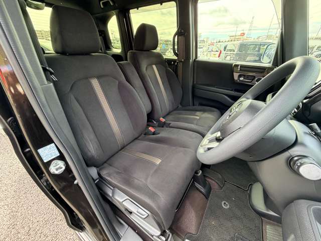 ホンダ Ｎ　ＢＯＸ カスタム ６６０ Ｇ Ｌ ホンダセンシング ４ＷＤ H29年 (東北) 99