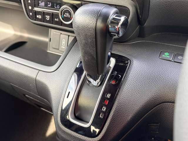 ホンダ Ｎ　ＢＯＸ カスタム ６６０ Ｇ Ｌ ホンダセンシング ４ＷＤ H29年 (東北) 99