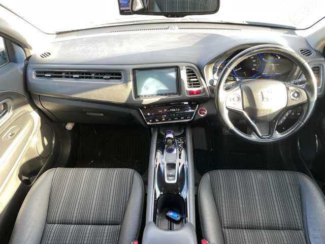 ホンダ ヴェゼル １．５ ハイブリッド Ｚ H28年 (東北) 99